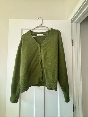 Moss Green Button-Up V-Neck Cardigan